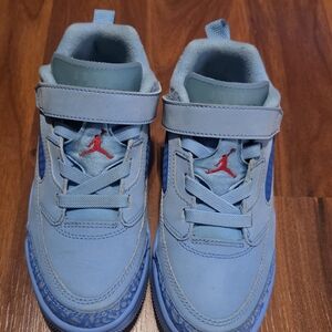 Jordan Kids' Light Blue Basketball Shoes